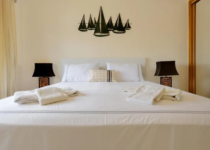 Ground Floor 2 Bed With Private Garden On Oasis Parque At38 Portimao