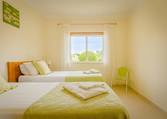 Ground Floor 2 Bed With Private Garden On Oasis Parque At38 Apartment *