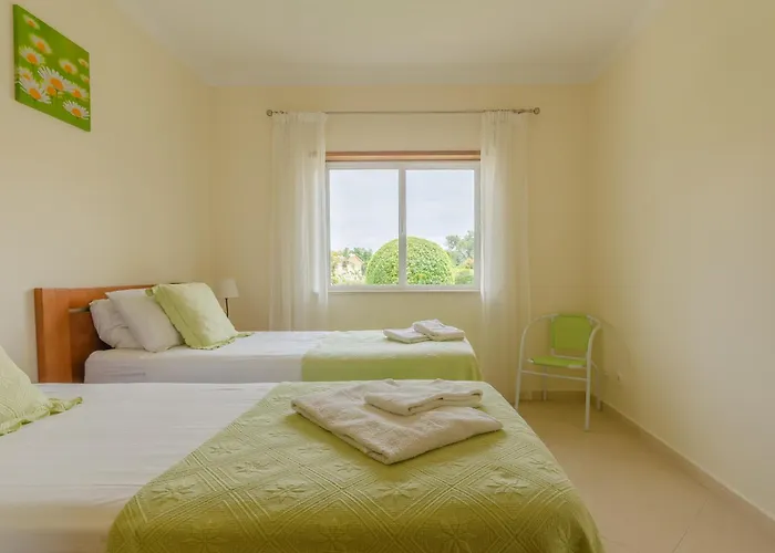 Ground Floor 2 Bed With Private Garden On Oasis Parque At38 * Portimao